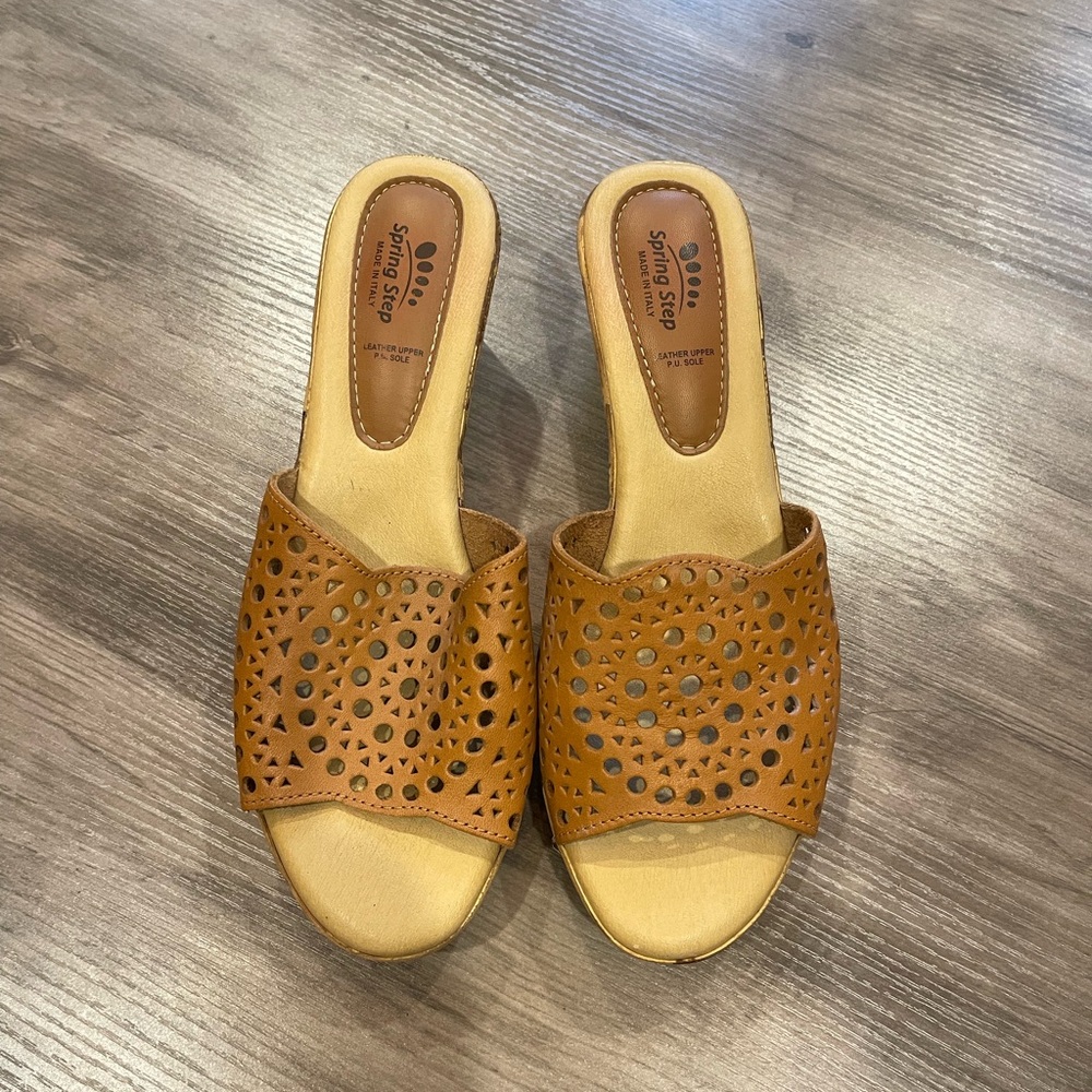 Spring Step Women's Tan Perforated Sandals